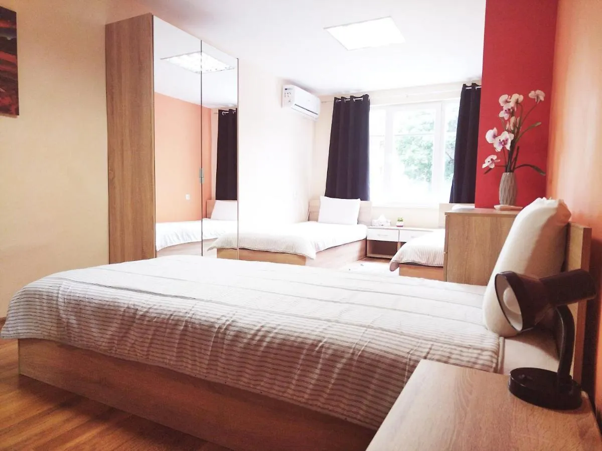Hostel Roma Warna