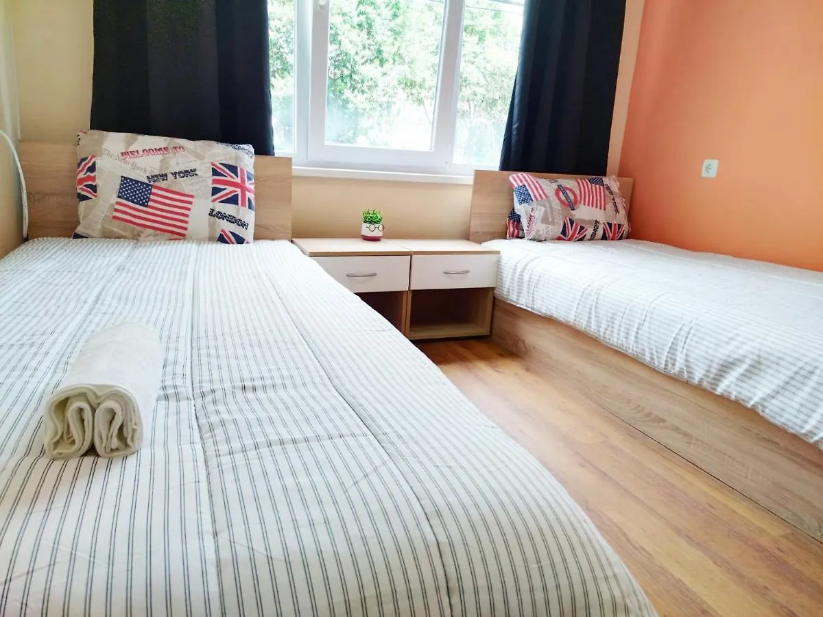 Hostel Roma Warna 0*,  Bulgarien