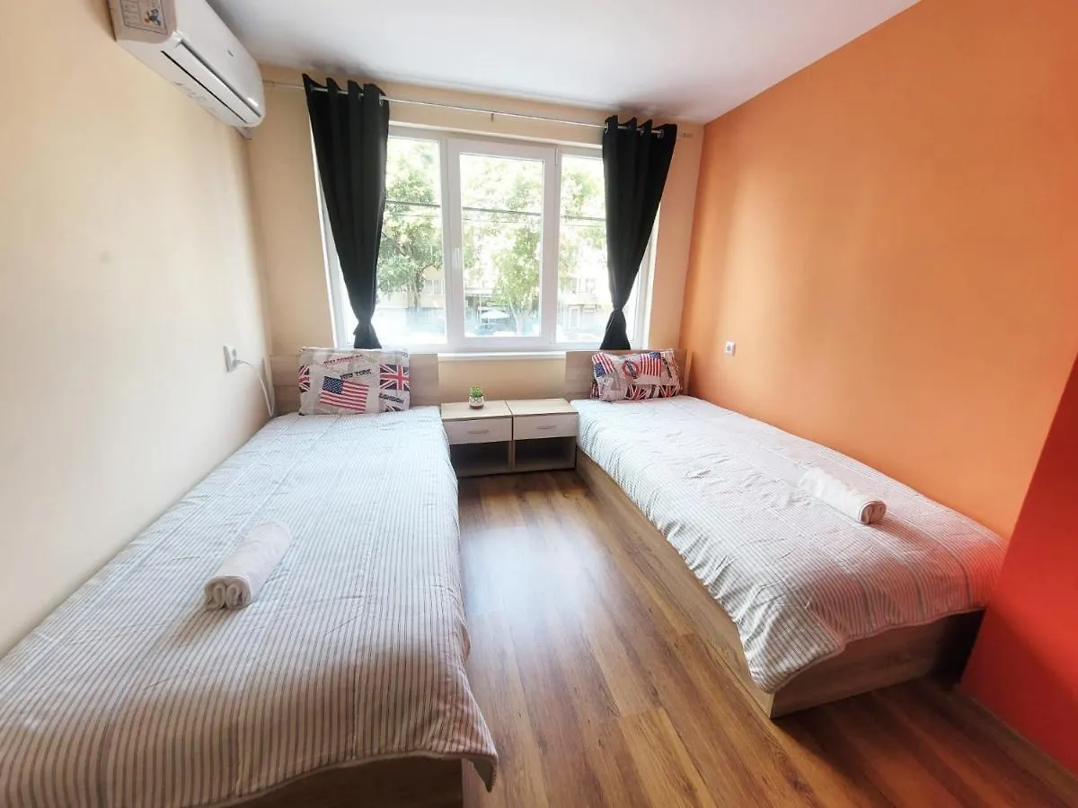 Hostel Roma Warna